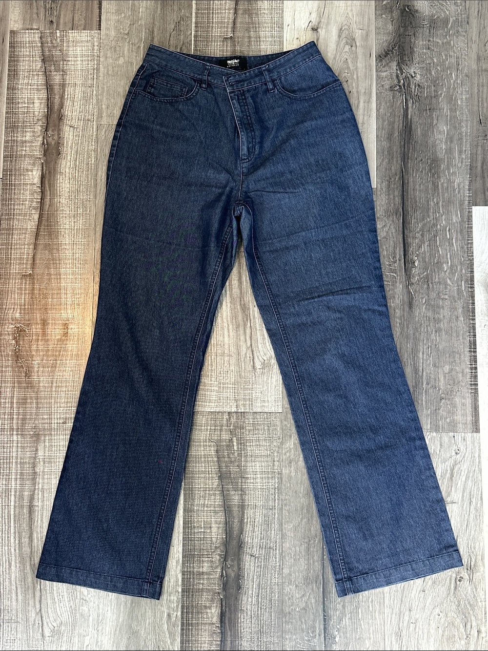 Women's Straight-Leg Jeans in Dark Blue Denim